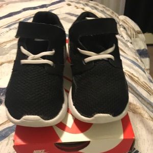 Toddler Shoes Size 8c (used)